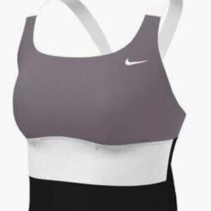 Nike Essential Scoop Neck Tankini